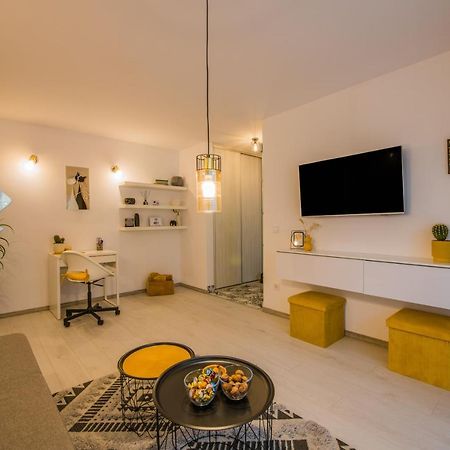 Kitty Sunflower Apartment Alba Iulia Exteriér fotografie