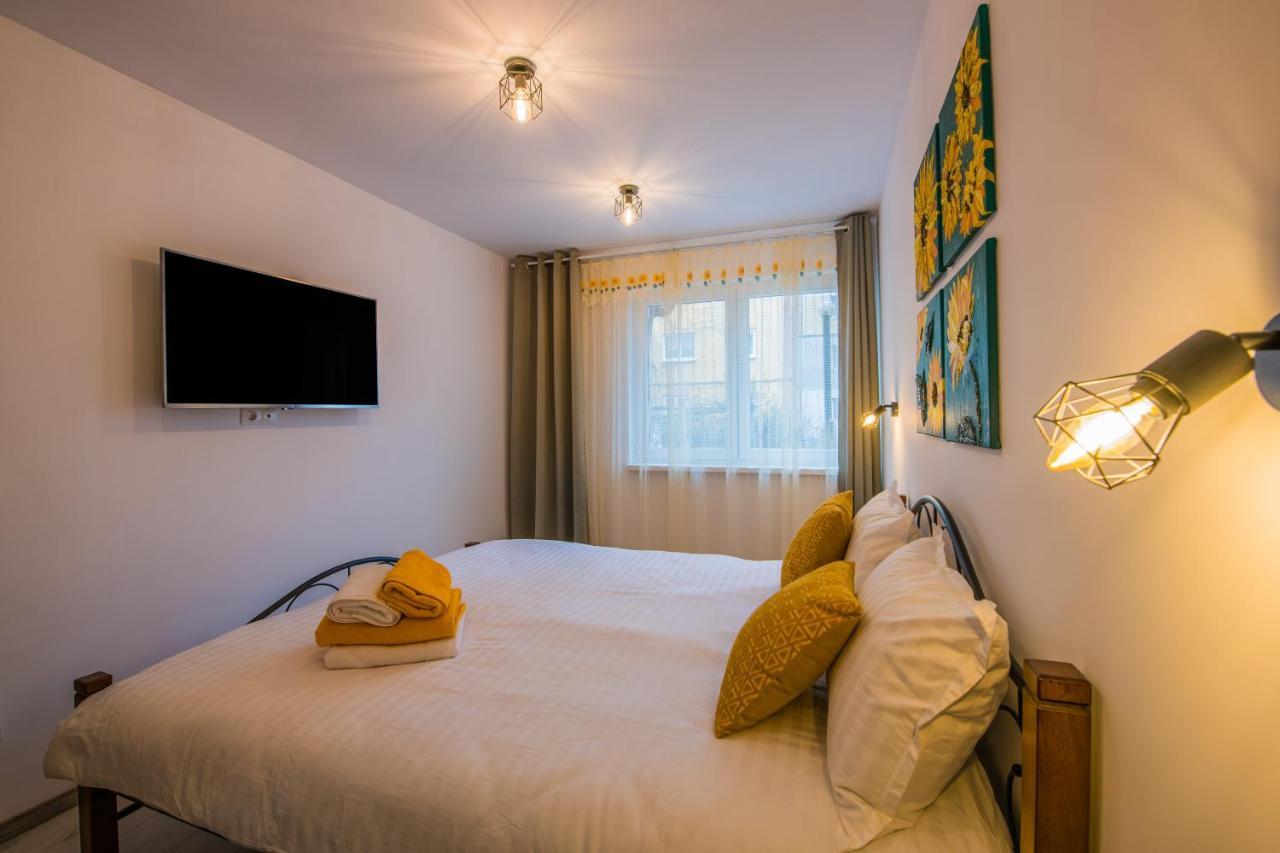 Kitty Sunflower Apartment Alba Iulia Exteriér fotografie