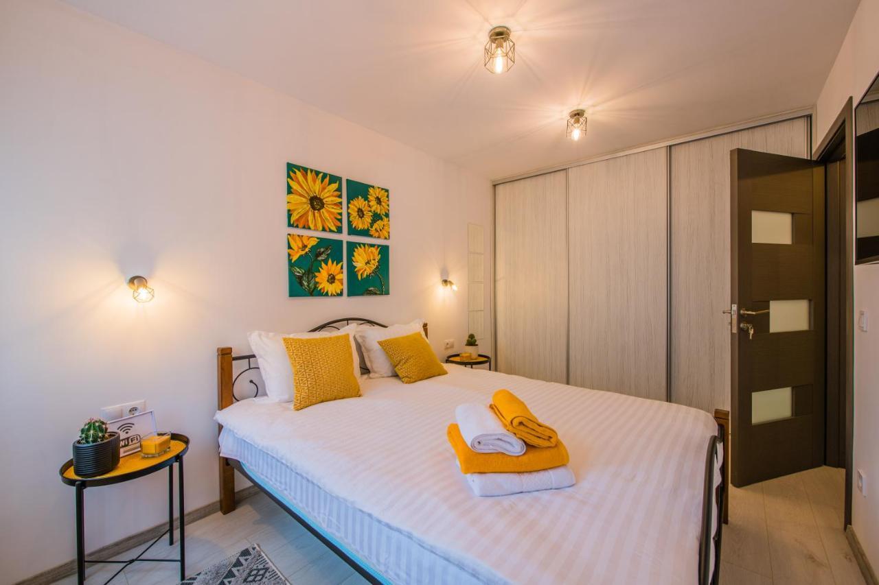 Kitty Sunflower Apartment Alba Iulia Exteriér fotografie