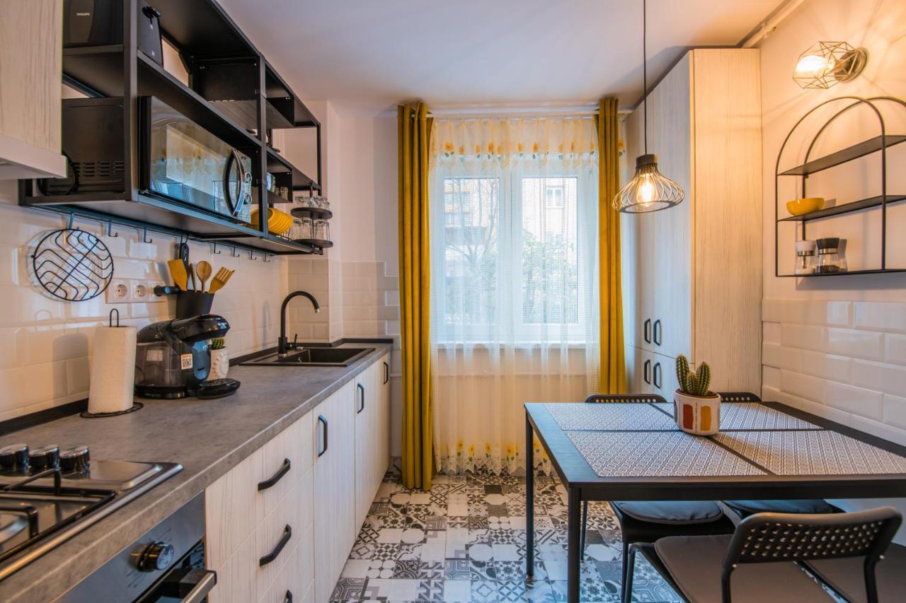Kitty Sunflower Apartment Alba Iulia Exteriér fotografie