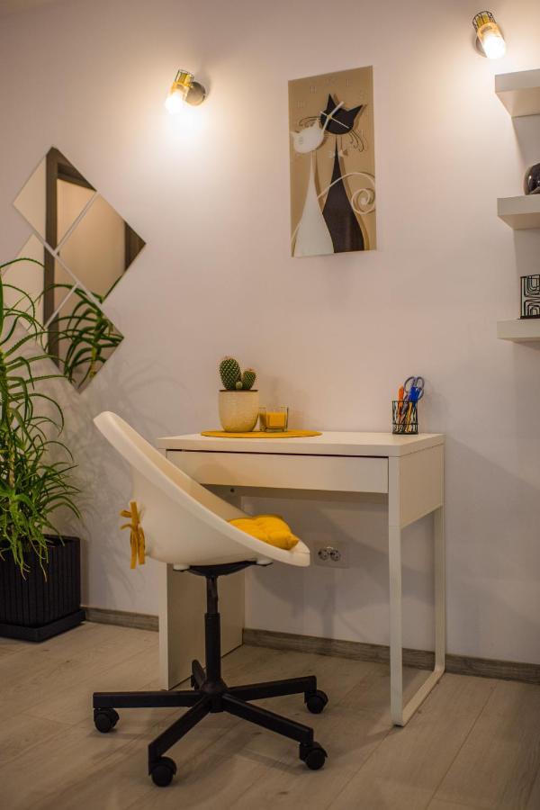 Kitty Sunflower Apartment Alba Iulia Exteriér fotografie