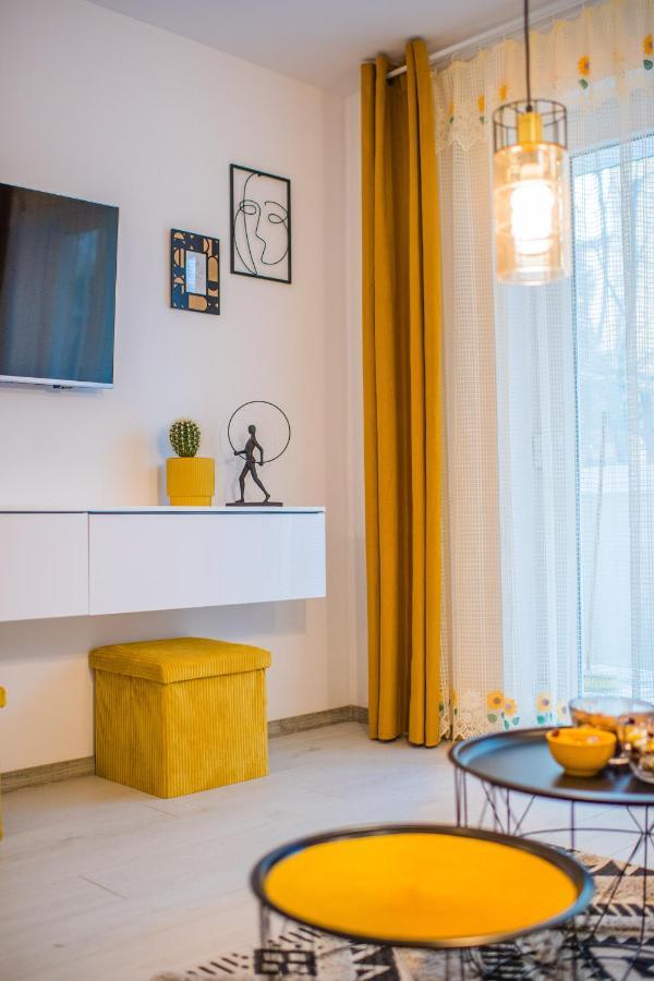Kitty Sunflower Apartment Alba Iulia Exteriér fotografie