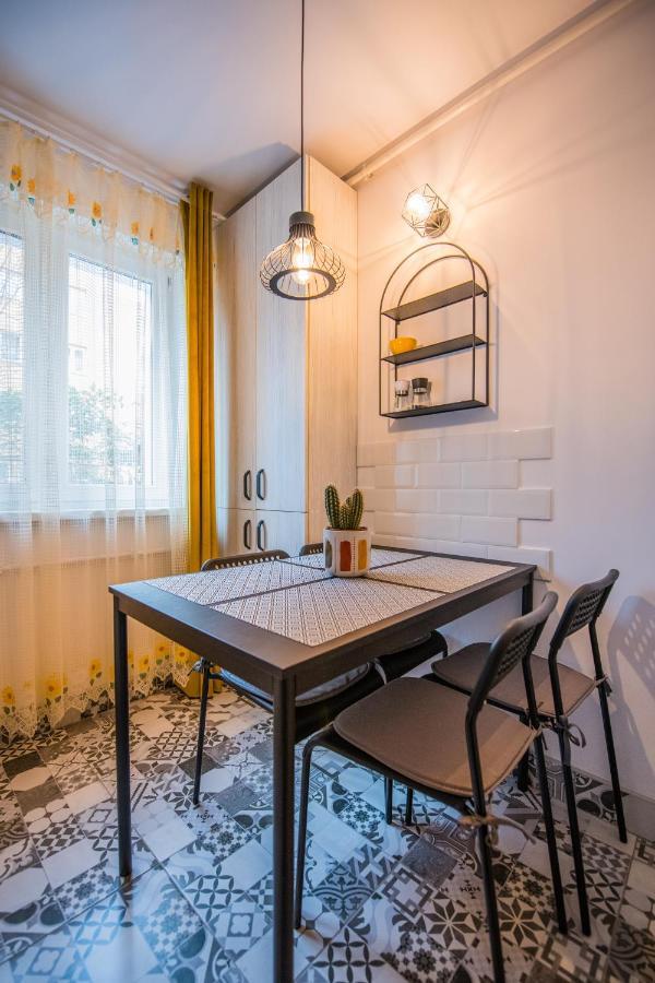 Kitty Sunflower Apartment Alba Iulia Exteriér fotografie